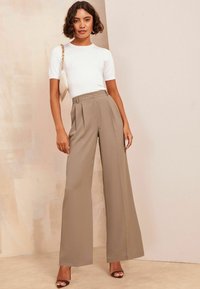 Friends Like These PREMIUM WIDE LEG - Pantalon classique - natural
