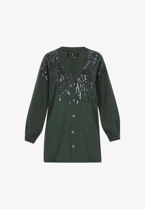 Mørkegrøn cardigan med V-hals, knaplukning og lange ærmer. Har pynt i form af perler i forskellige farver, der kaskader ned fra skuldrene.