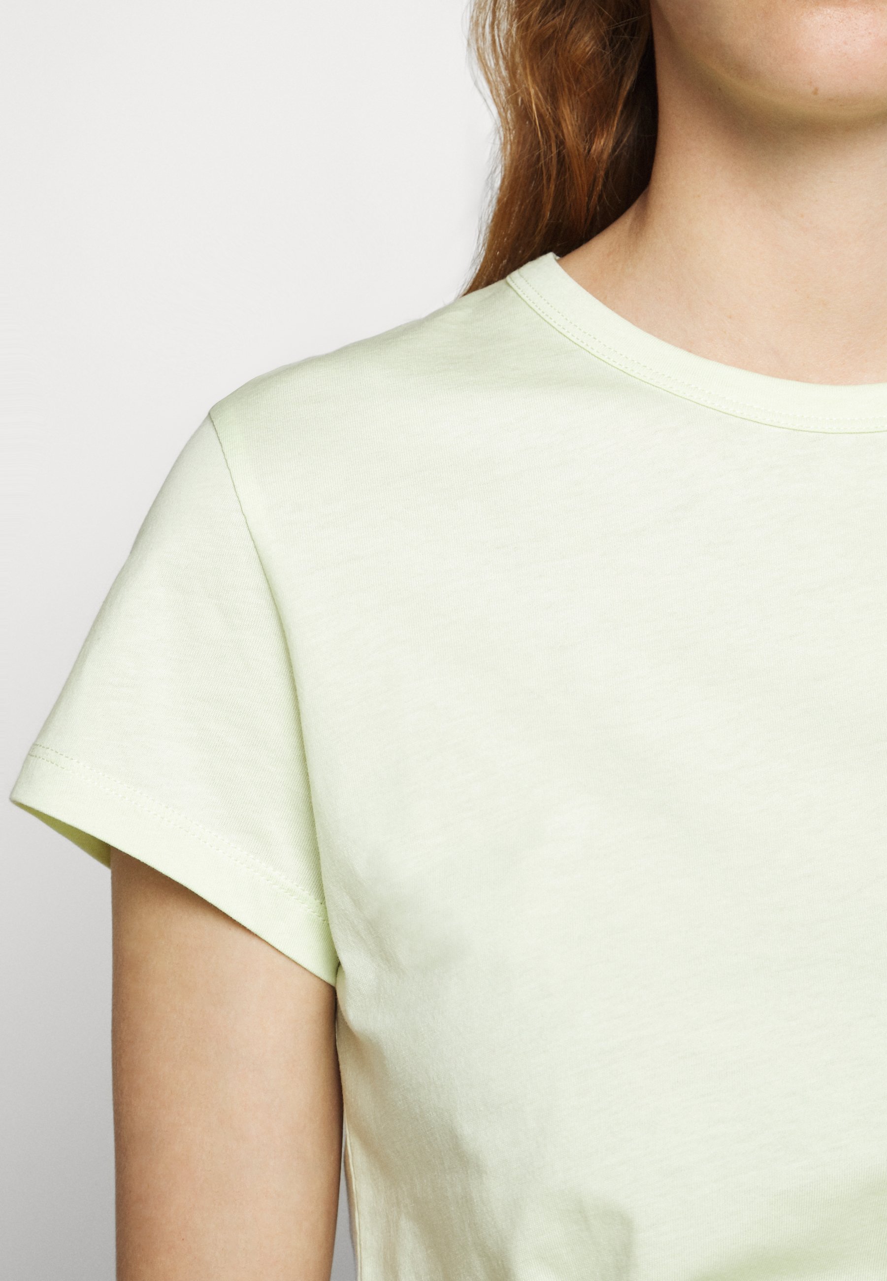 Filippa K FLARED CAP SLEEVE T shirt basic faded acid Beige ACID T SHIRT | MISBHV | Shirts | Miinto.nl