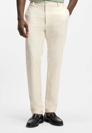 C-KANE1-BL-FTU - Chino - open white eleven