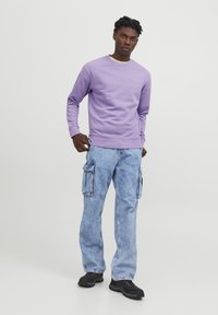 Jack & Jones JJESTAR CREW NECK - Felpa - purple/rose