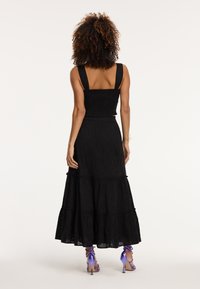 Shiwi GIGI EMBRODERIE - Dolgo krilo - broderie black