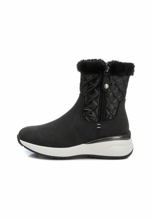 Sneakers alte - black