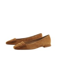 Brown suede flats with a pointed toe, decorative top knot, and a low, squared heel. Smooth texture and simple stitching details.