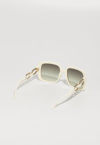 Guess Lunettes de soleil - white/gradient green