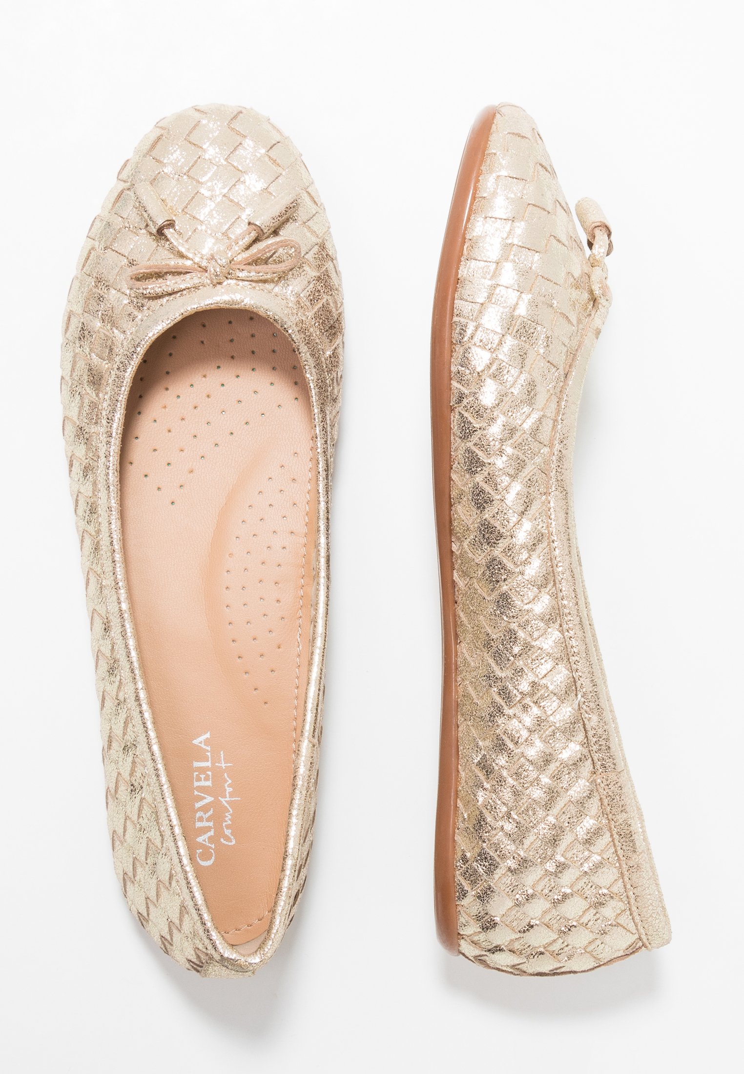 carvela luggage pumps