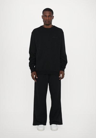 Les Benjamins Παντελόνι - black