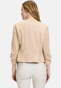 Betty Barclay - Żakiet