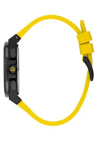 Montre avec bracelet en silicone jaune, dotée d'un boîtier noir, d'un cadran rond et d'une couronne texturée. Le bracelet est flexible et dispose d'une fermeture à boucle sécurisée.