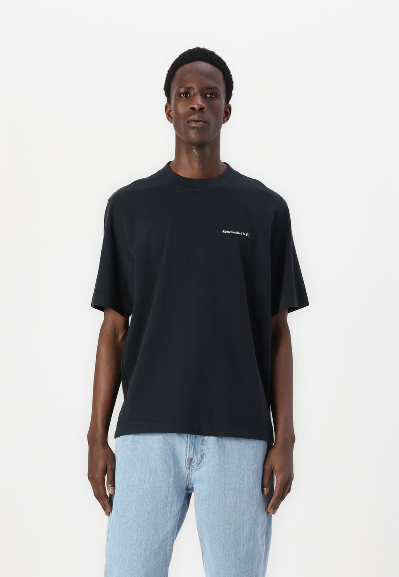 Abercrombie & Fitch Premium Heavyweight Micro-Logo Tee - Tricou basic - casual black wash