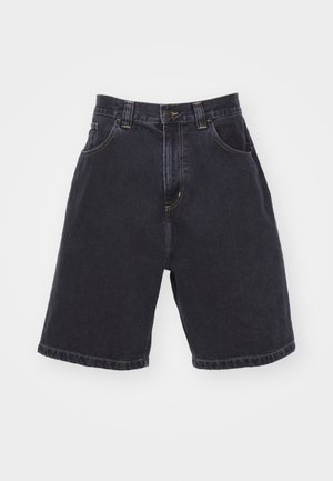 Dunkelblaue Jeansshorts mit hoher Taille, ausgestattet mit zwei Vordertaschen, kontrastierenden gelben Nähten und einem geraden Schnitt mit gesäumtem Abschluss.