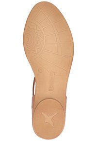 Světlá gumová podešev boty s texturovanými vzory, obsahující centrální emblém a mřížkový design, označená názvem značky "Pikolinos".