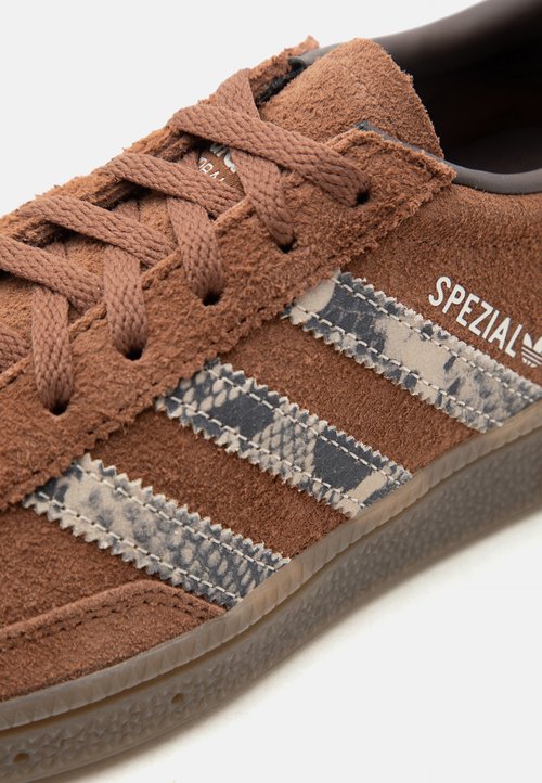adidas Handball Spezial 'Preloved Brown' (Women's) — foto 6