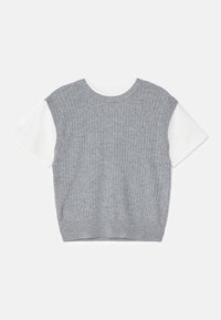 Unselected, gris