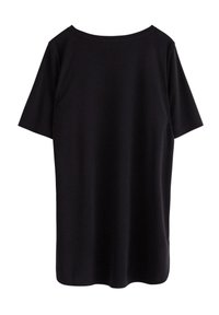 Sort T-shirt med kort ærme, rund halsudskæring og en glat tekstur, som har en løs pasform og en lige kant forneden.