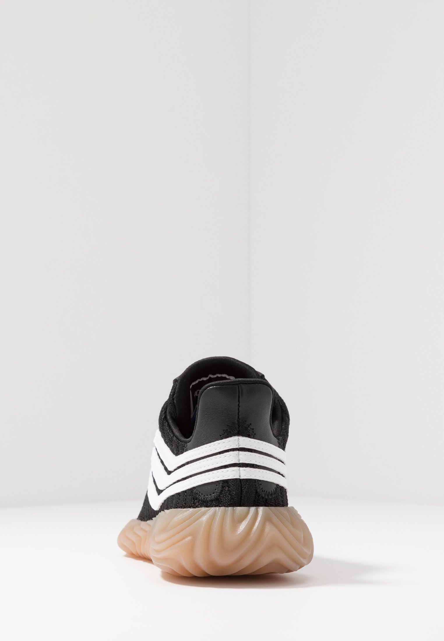 adidas Originals SOBAKOV - Trainers - core black/footwear white/black -  Zalando.de