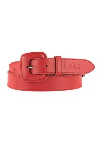 Cinturón de cuero rojo con hebilla cuadrada, logo grabado y detalles de costura. Textura suave y longitud ajustable.