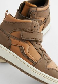 Next Visoke tenisice - brown