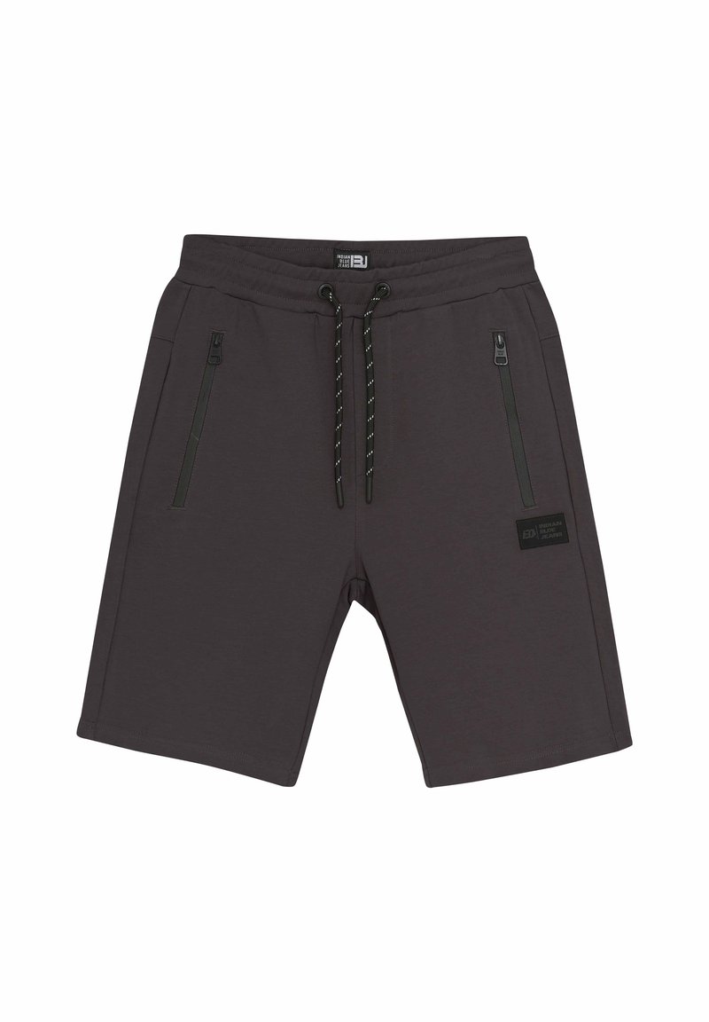 Pantaloni corti grigio carbone realizzati in tessuto morbido, con cintura regolabile, tasche laterali con zip e un logo a patch testurizzato sul davanti.