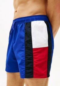 Tommy Hilfiger Shorts da mare - wedge blue