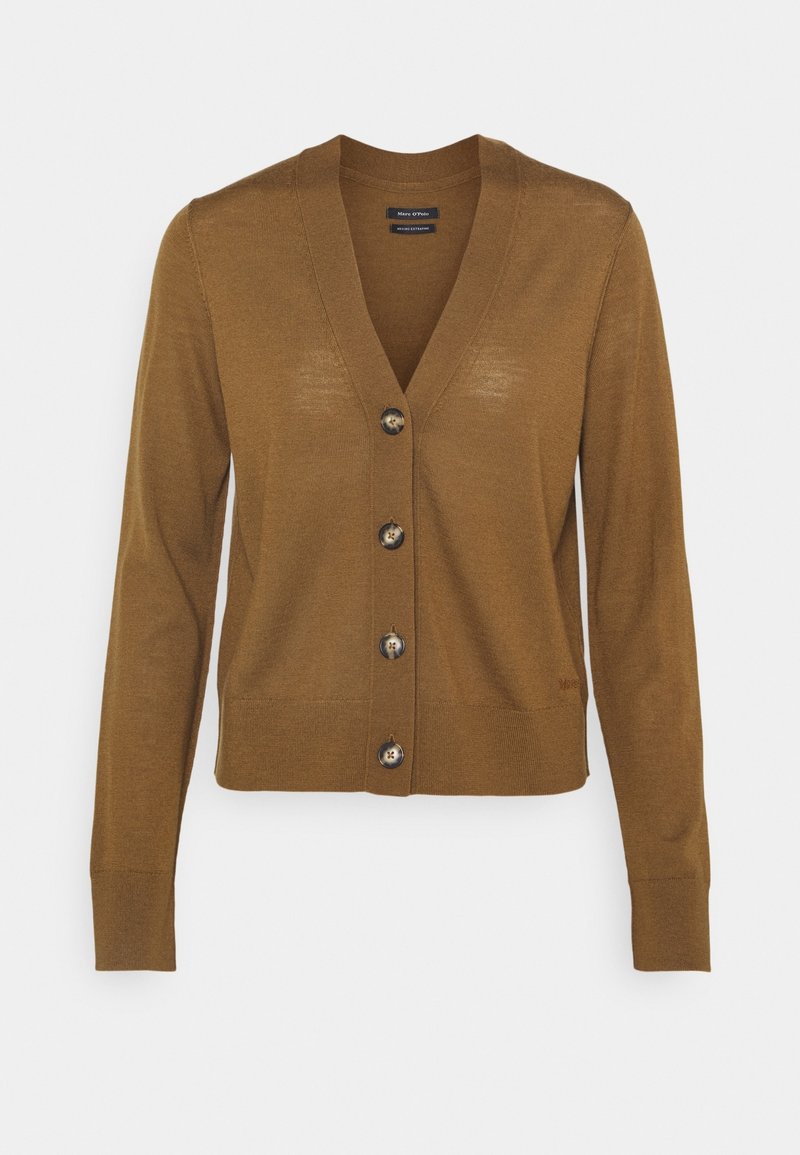 Cardigan marron à col en V avec manches longues et quatre boutons foncés sur le devant, affiché sur un fond clair uni.