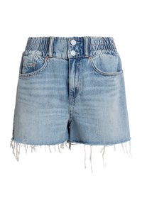 Pantalones cortos de mezclilla azul claro con cintura fruncida, dos bolsillos delanteros y dobladillo deshilachado. Cuenta con dos botones metálicos en la cintura.