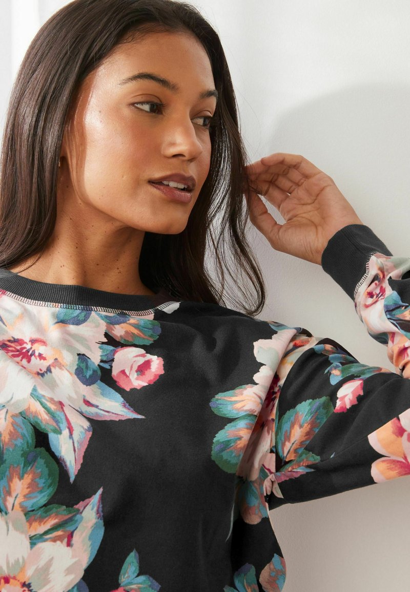 next-regular-fit-set-pyjama-set-black-floral-black-zalando-de