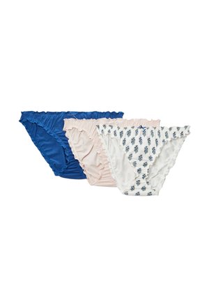 Trois culottes pour femmes : bleu foncé, rose doux et blanc à motif floral, avec des bords froncés et des ceintures élastiques.