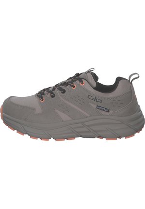 Walking trainers - sabbia salmone