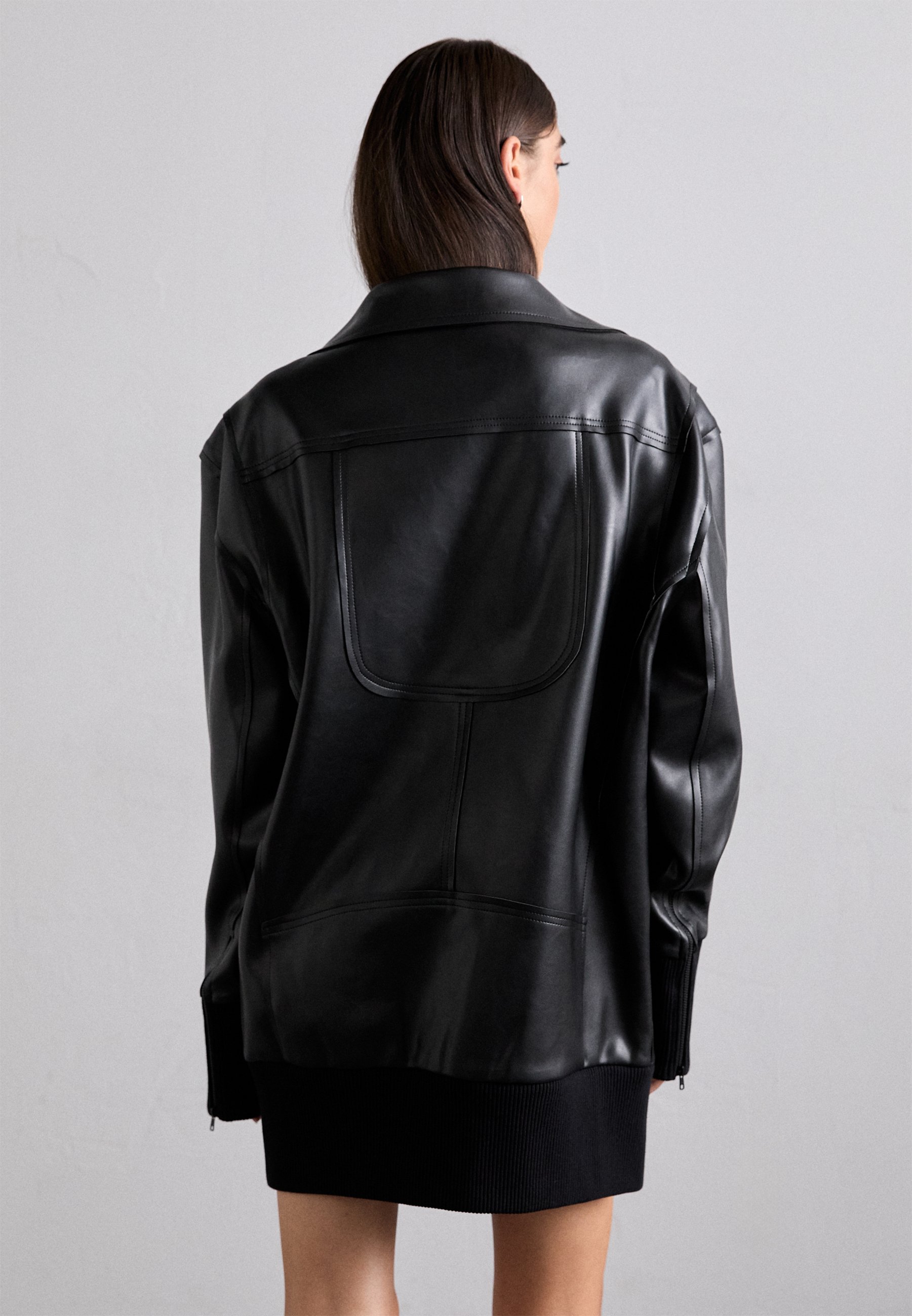 Norma Kamali OVERSIZED MOTO JACKET ABOVE THE KNEE - Faux leather