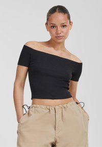 Urban Classics OFF SHOULDER  TEE 2-PACK - Paprasti marškinėliai - black/white