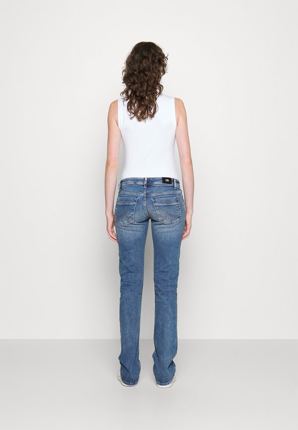 VALERIE - Bootcut jeans - alivia undamaged wash2