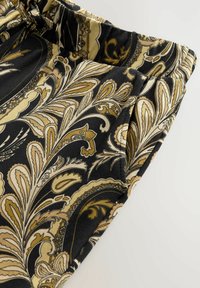 Next WIDE LEG CULOTTES  - Hlače - black gold paisley print