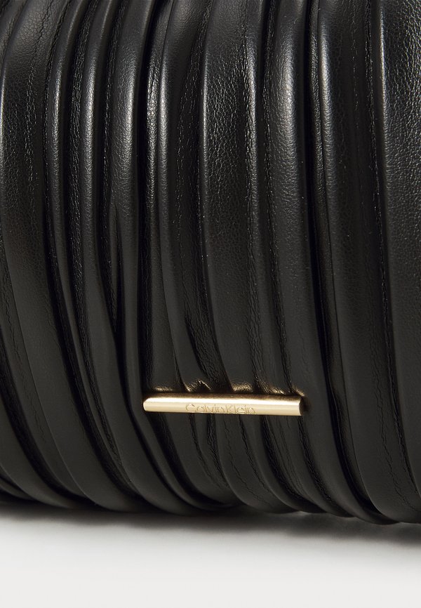 DRAWSTRING PLISSE CROSSBODY - Cross body bag2