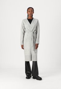 Aware VMMAGALENE LONG CARDIGAN - Casaco de malha - light grey