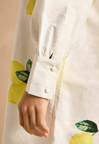 Tom Joule REGULAR FIT PHOEBE - Blusenkleid - lemon print
