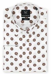 Slim-fit biała koszula z długim rękawem z powtarzającym się kwiatowym wzorem w fioletowe i złote kolory, z kołnierzykiem zapinanym na guziki oraz pojedynczą kieszenią na piersi.