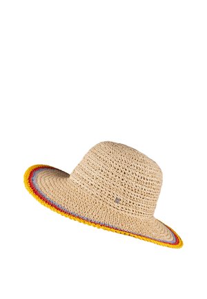 Breiter Strohhut mit natürlichem Finish, der entlang des Randes mit einem mehrfarbigen gewebten Band in Rot, Gelb und Blau verziert ist.