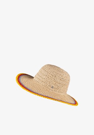 Breiter Strohhut mit natürlichem Finish, der entlang des Randes mit einem mehrfarbigen gewebten Band in Rot, Gelb und Blau verziert ist.