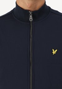 Lyle & Scott HYBRID TRACK JACKET - Giacca leggera - dark navy