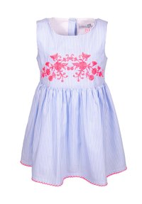 Bezramínkov dress modro-bíle pruhovaný s růžovou květinovou výšivkou na hrudi a růžovým lemováním na spodním okraji, navržený pro malou dívku.