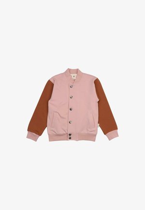 Rosa Jacke mit langen braunen Ärmeln, geripptem Kragen und Bündchen, vorderer Druckknopfverschluss und zwei Fronttaschen.