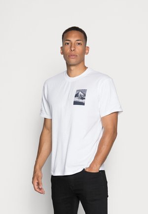 FROM FUJI - T-shirt con stampa - white