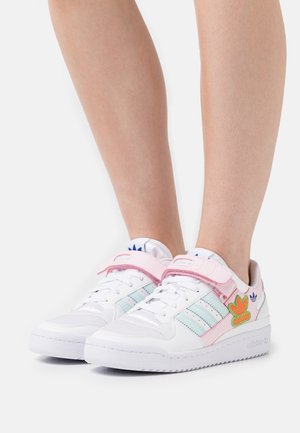 FORUM LOW ORIGINALS SNEAKERS SHOES - Trainers - footwear white/clear pink/halo mint