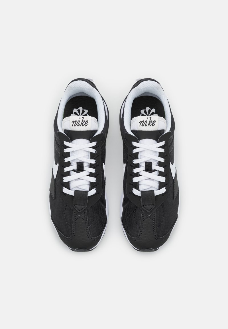 Damen Sneaker low | Nike Sportswear AIR MAX PRE DAY Sneaker low black/white/metallic silver/schwarz - SF57862 Damen Sneaker low | Nike Sportswear AIR MAX PRE DAY Sneaker low black/white/metallic silver/schwarz - SF57862