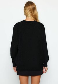 Trendyol Maglione - black