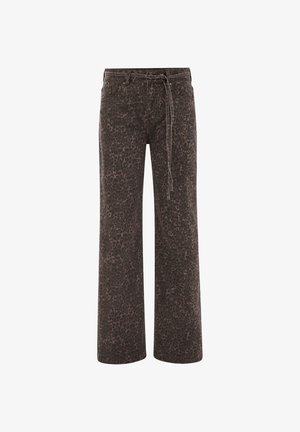 Pantalons évasés en imprimé léopard marron et noir, avec taille haute, passants de ceinture et poches avant. Fabriqués en tissu en coton texturé.