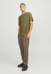 Jack & Jones PREMIUM SANDRI jasny brąz
