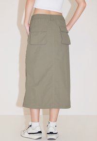Miss Sixty Falda acampanada - military green