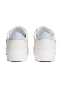 Tommy Hilfiger COURT - Tenisice - ecru/breezy blue
